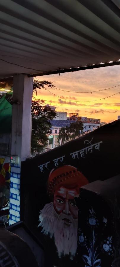 Wanderlust Hostel & Home Stay Varanasi Bagian luar foto